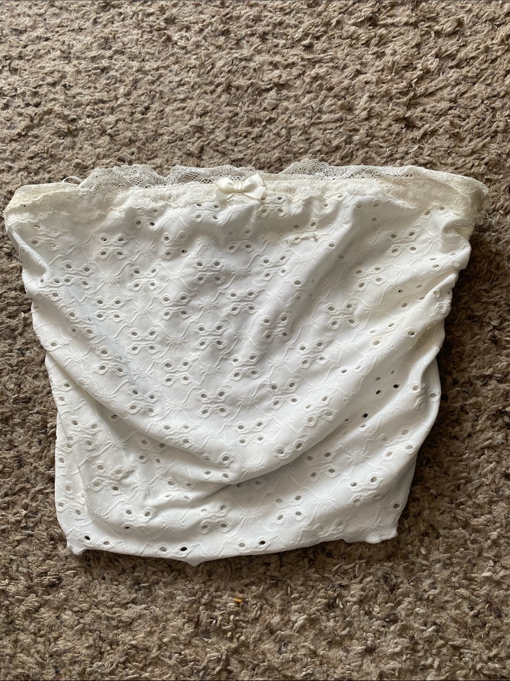 SHEIN White Eyelet Lace-Trim Strapless Tube Top